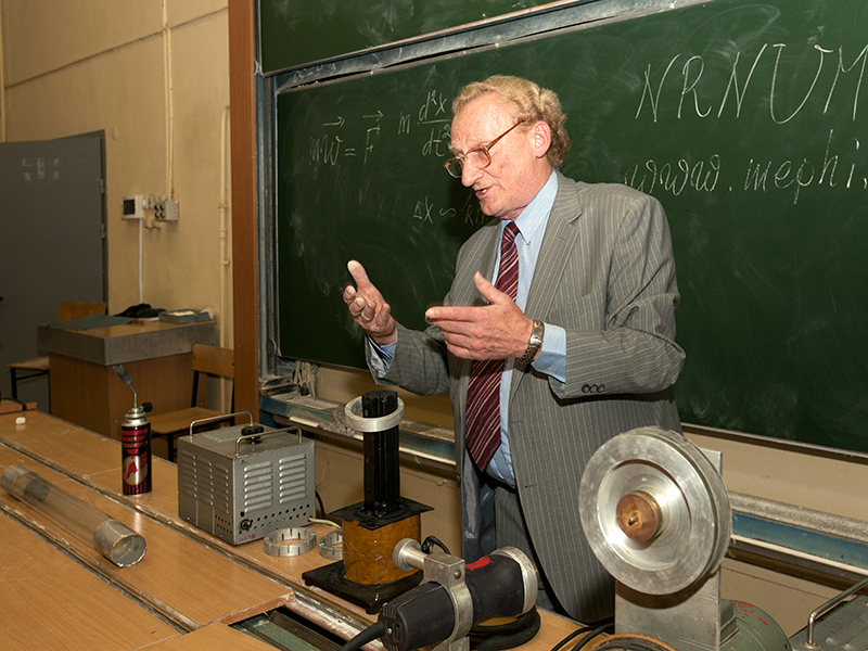 Наука 2013. Попов МИФИ. Владислав Ильин НИЯУ МИФИ. Профессор Алексеев МИФИ. Константин Иванович МИФИ.